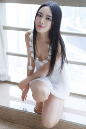 99个月亮_4K高清完整版