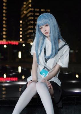我让最想被拥抱的男人给威胁_720免费观看韩国